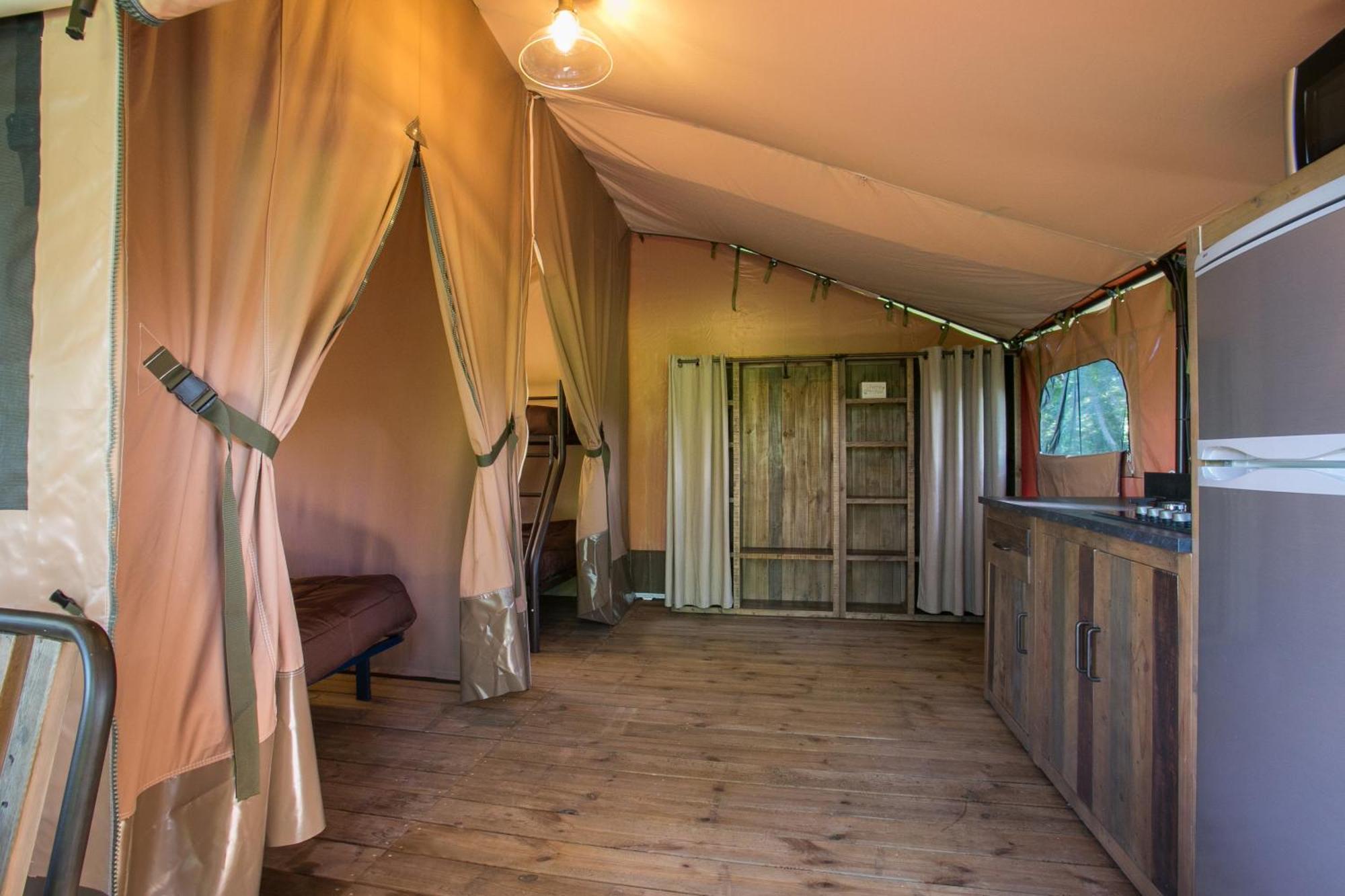 Camping La Ferme De Perdigat Limeuil Luaran gambar